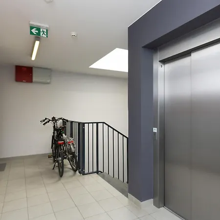 Podgorze Lipska Pet-Friendly Apartment With Balcony And Parking By Renters Prestige Krakow Exterior photo