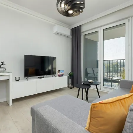 Podgorze Lipska Pet-Friendly Apartment With Balcony And Parking By Renters Prestige Krakow Exterior photo