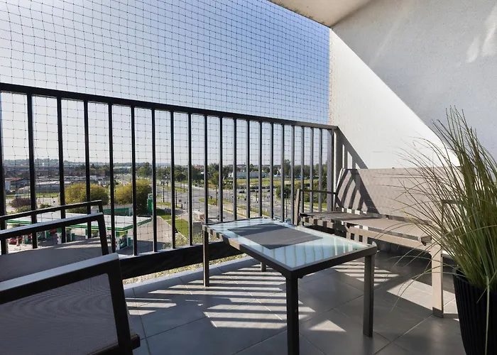Podgorze Lipska Pet-Friendly Apartment With Balcony And Parking By Renters Prestige