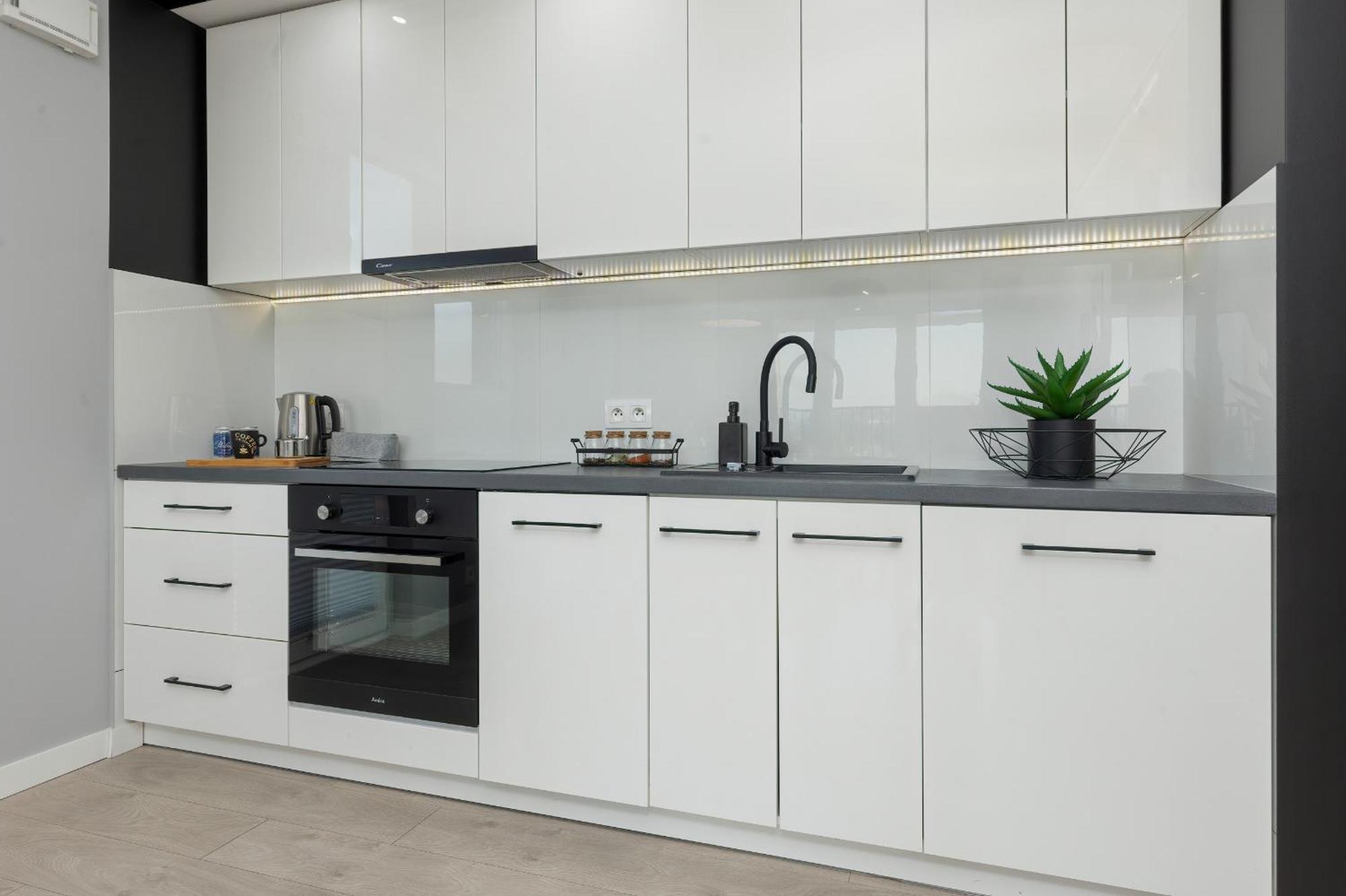 Podgorze Lipska Pet-friendly With Balcony And Parking By Renters Prestige Apartment