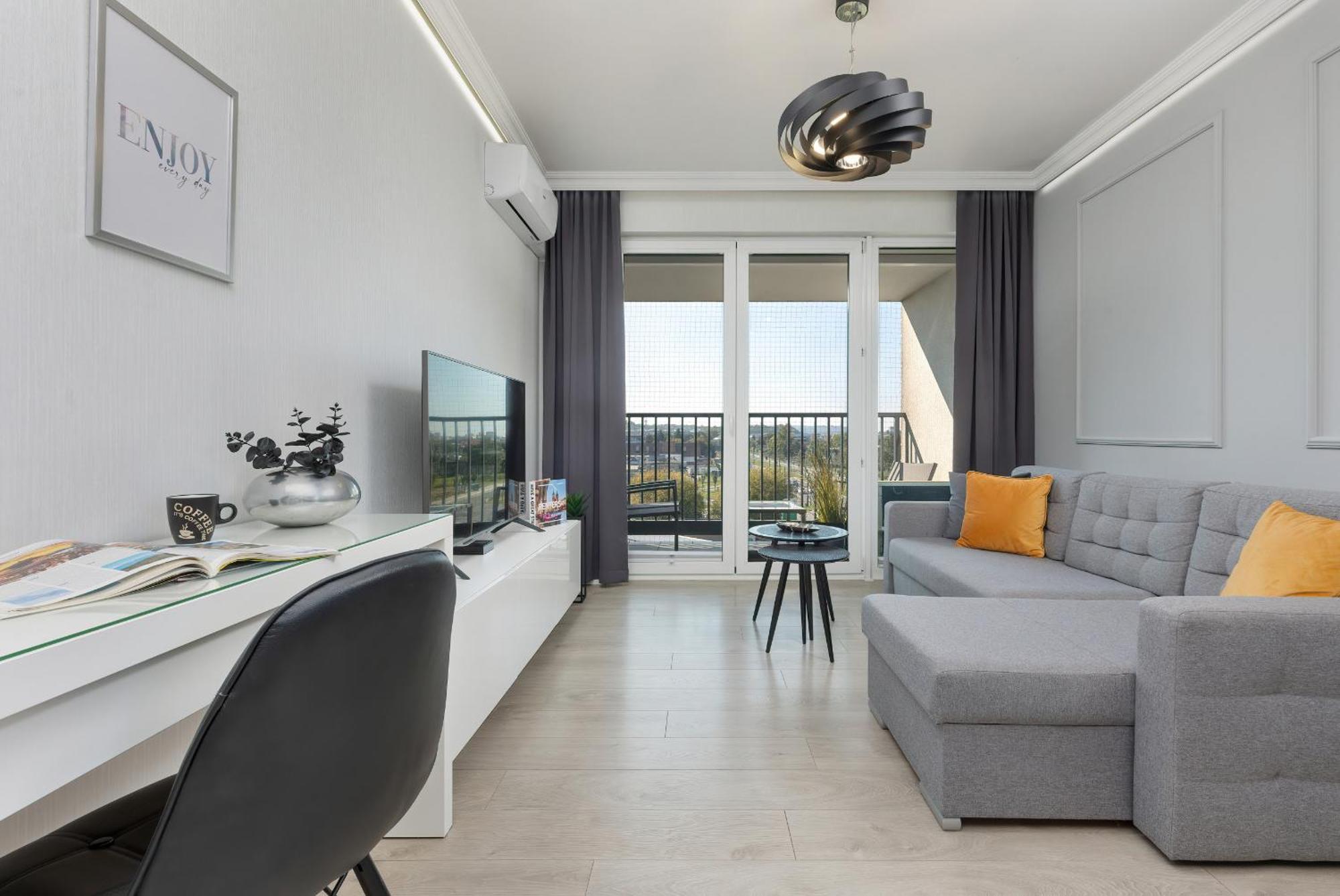 Апартаменти Podgorze Lipska Pet-friendly With Balcony And Parking By Renters Prestige *