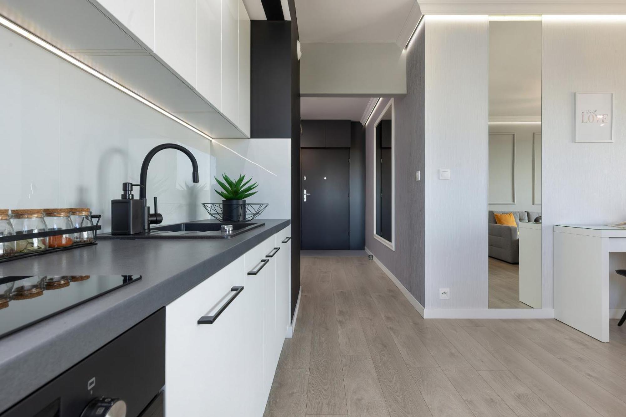 Podgorze Lipska Pet-friendly With Balcony And Parking By Renters Prestige * Краків