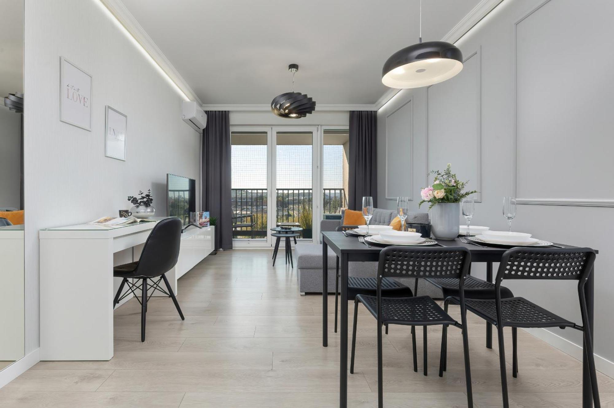 Podgorze Lipska Pet-friendly With Balcony And Parking By Renters Prestige Апартаменти Краків